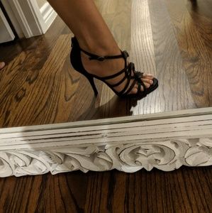 Black bcbg heels